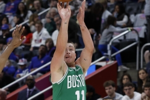 乌度卡：不惊讶普理查德的成长进步 他训练刻苦把握住了机会